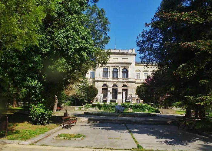 Maria Luiza Apartments